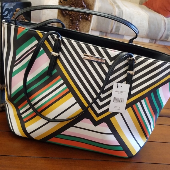 Nine West Handbags - NINE WEST 😍 LARGE TOTE